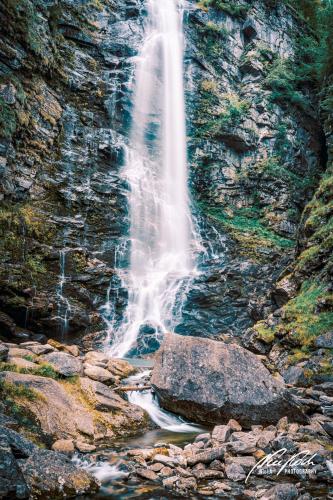 LBU006-07460-Malerischer-Wasserfall