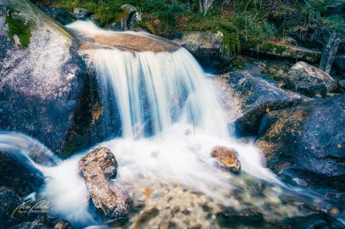 LBU010-08593-Fliessendes-Wasser-im-Verzascatal