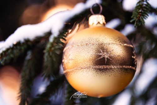 DSC 6945K612-24295663-hp16M-Weihnachtskugel